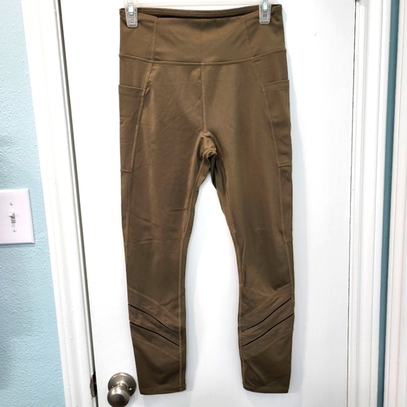 Fabletics Anywhere Motion365 High Waisted Moto 7/8 Leggings Women's Size M - Picture 1 of 10